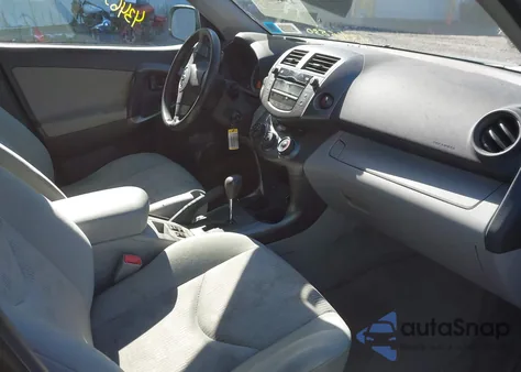 2011 Toyota Rav4 z USA, uszkodzony, nr VIN 2T3BF4DV4BW127711